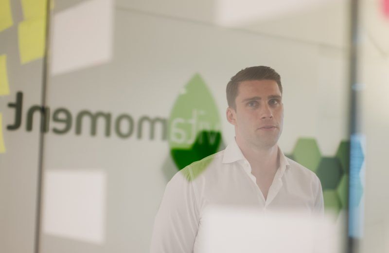 vitamoment-erfolgsgeschichte-glasswand