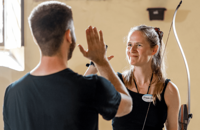 scale up Community Bogenschießen